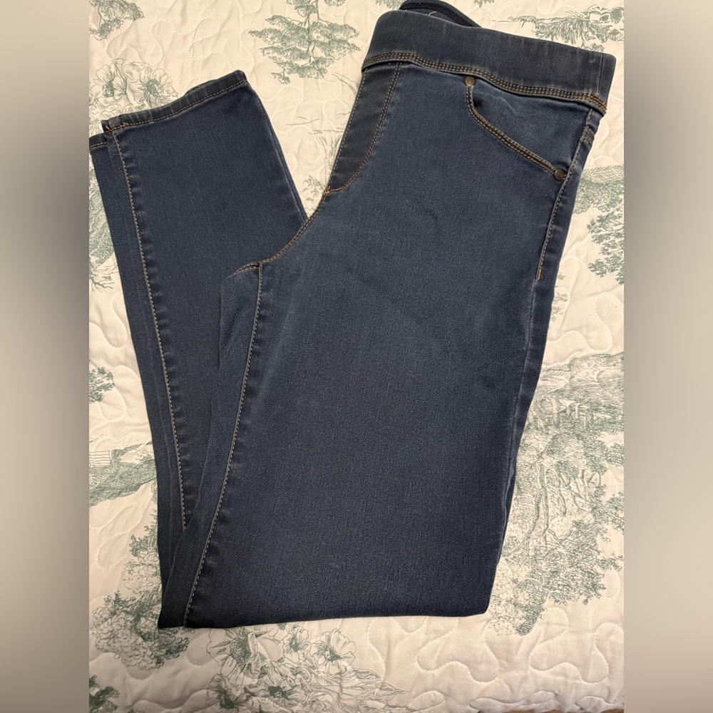 Gloria Vanderbilt Dark Blue Straight Leg Jeans